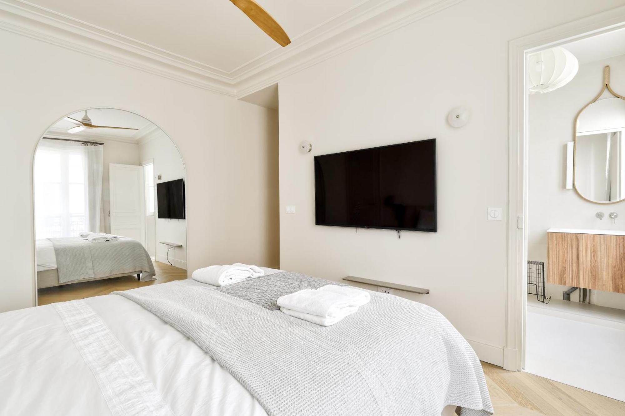 Appartement Aesthetic And Large T2 In The Edge Of Le Marais Parijs